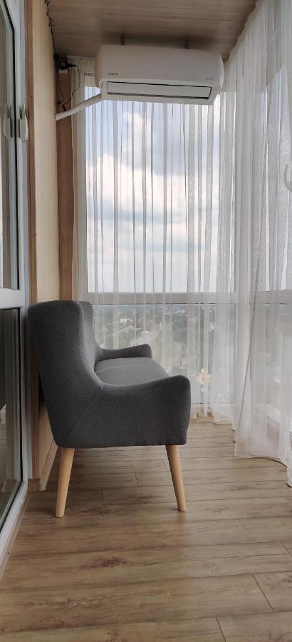 Yarovytsya Vip In The Center Apartment Lutsk Luaran gambar