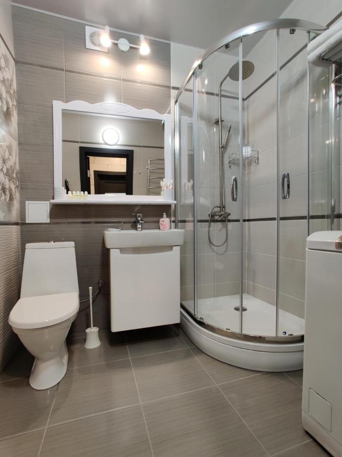 Yarovytsya Vip In The Center Apartment Lutsk Luaran gambar