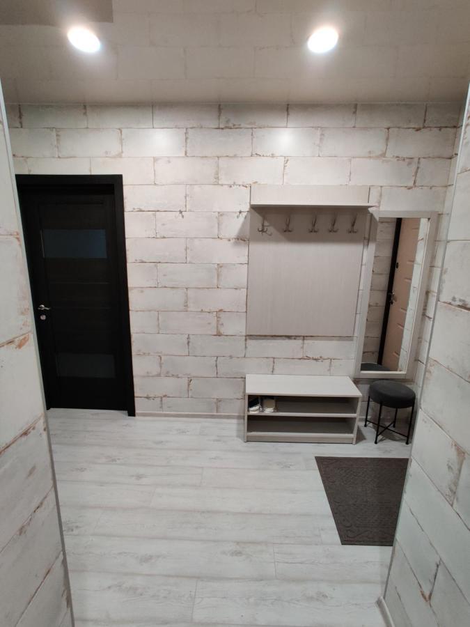Yarovytsya Vip In The Center Apartment Lutsk Luaran gambar
